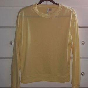 Light weight sweater